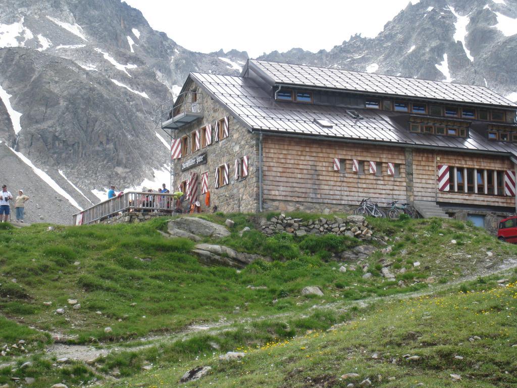 Hotel Haus Birgit Pettneu am Arlberg Exterior foto