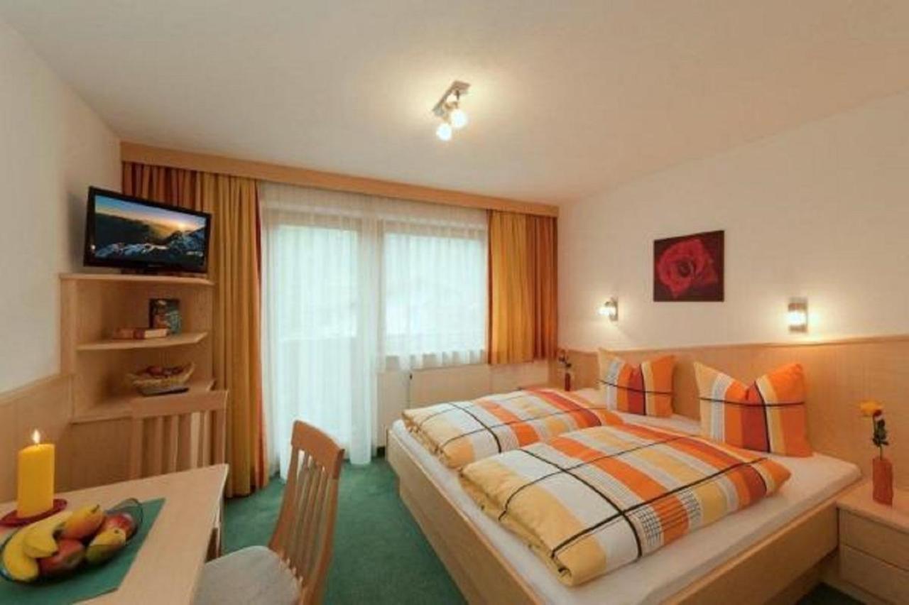 Hotel Haus Birgit Pettneu am Arlberg Exterior foto